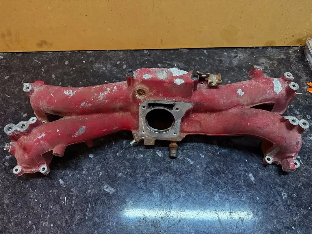 Part before vapor blasting